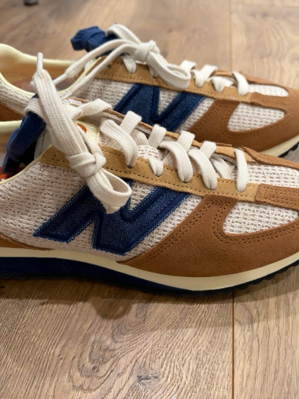 Sezane x New balance 471 Ecru / Brown Women's Size 10 Men 8.5 - Picture 2 of 3